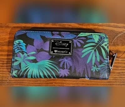 Disney Loungefly OG Rare Peter Pan Scene Zip Around Wallet Neverland Tinker Bell - Thumbnail 2