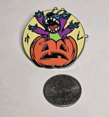 Stitch Halloween Disney Parks 2024 Glow-in-the-Dark Pin - Thumbnail 3