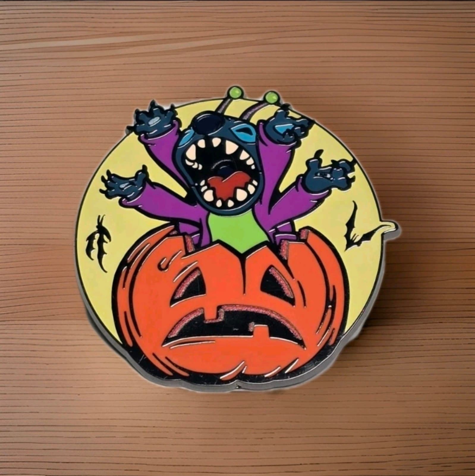 Stitch Halloween Disney Parks 2024 Glow-in-the-Dark Pin