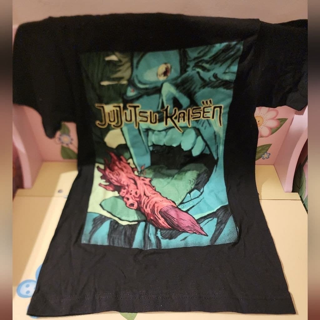 3 T-Shirts
