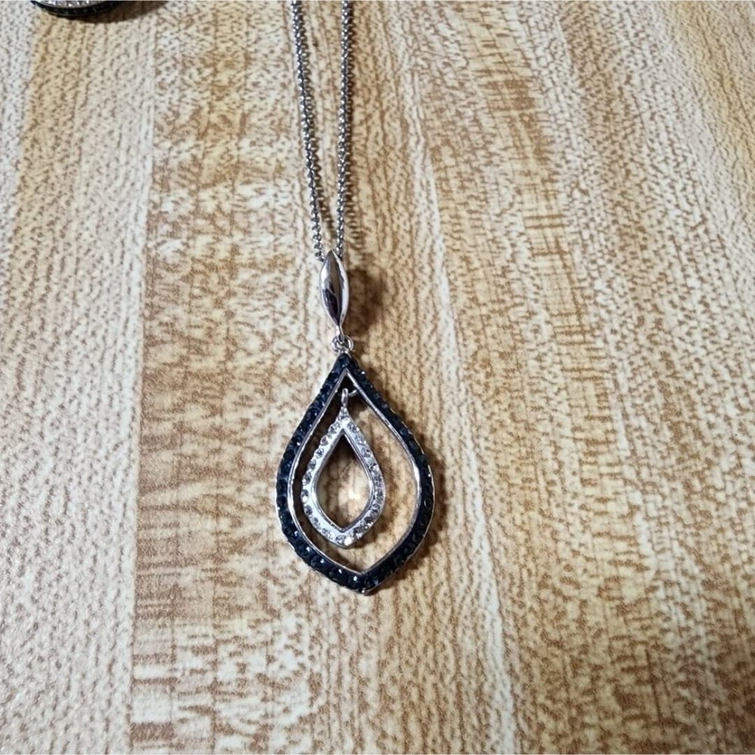 Jewelry Set - Thumbnail 3