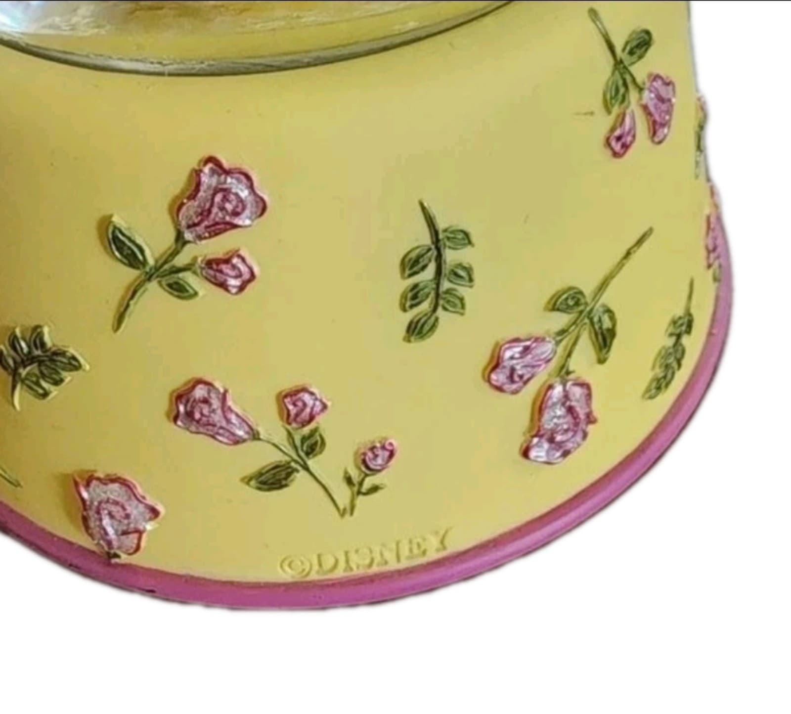 Disney Enesco Snow White Fairest Of Them All "Waltz Of The Flowers" Snow Globe - Thumbnail 4