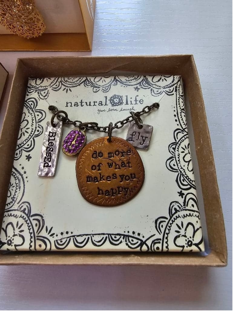 Necklace and Earring Bundle - Thumbnail 2