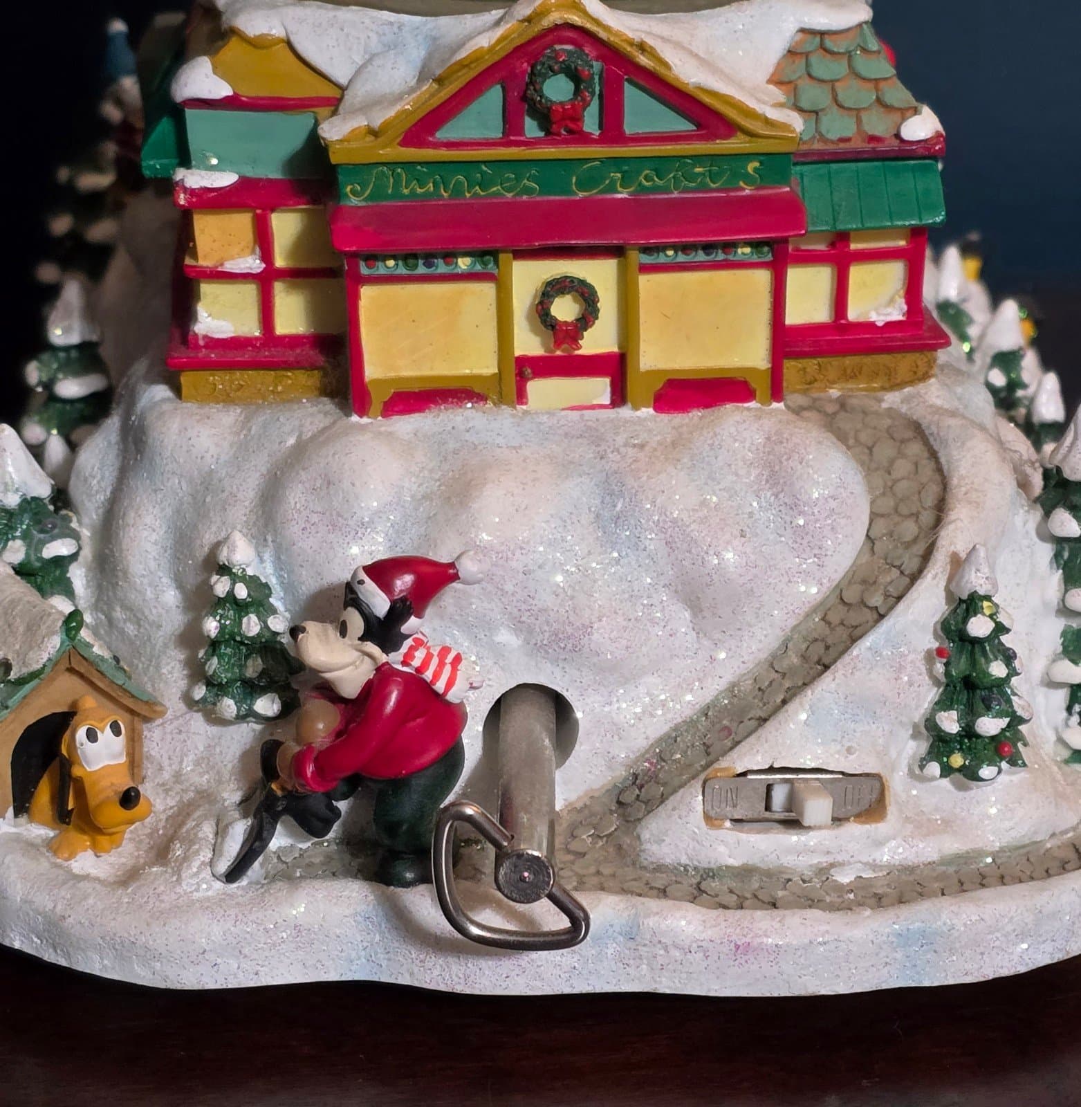 Disney Christmas 1999 Mickey Mouse Donald Duck Snow Globe READ - Thumbnail 8
