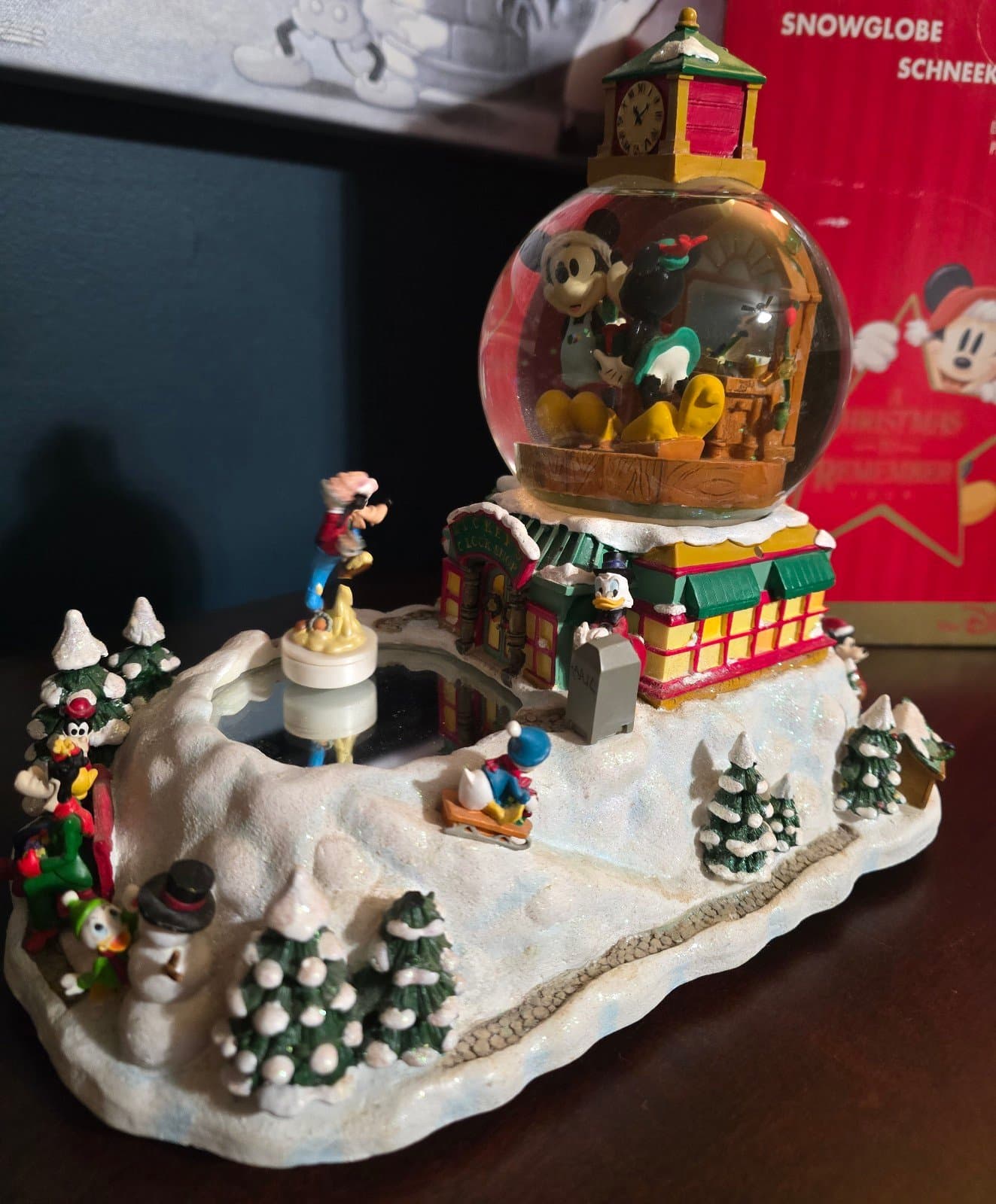 Disney Christmas 1999 Mickey Mouse Donald Duck Snow Globe READ - Thumbnail 2