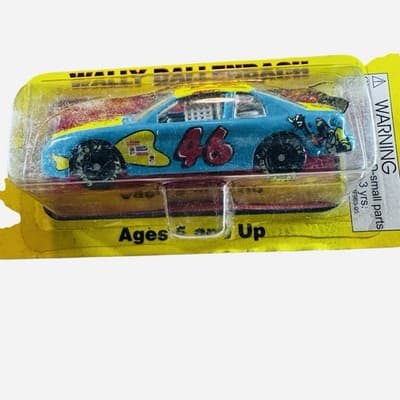 Revell Nascar 1:64 Wally Dallenbach #46 Woody Woodpecker Chevy 1997 Diecast Car - Thumbnail 3
