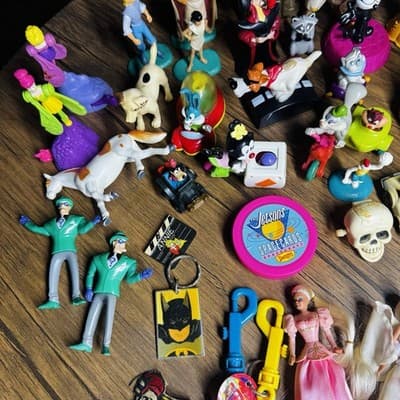 Lot Of 75 Cartoon Character Figurines Disney Cartoon Network Warner Brothers - Thumbnail 8