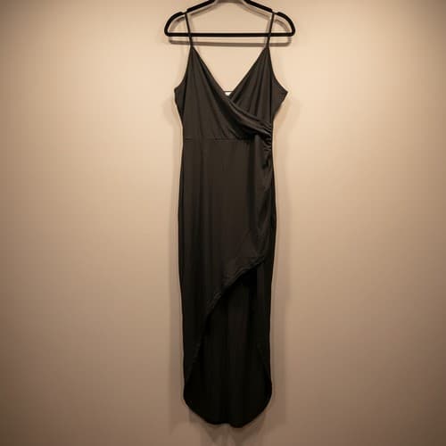 Venus Black High-Low Wrap Maxi Dress Women Size L V-Neck Stretchy Excellent - Thumbnail 4