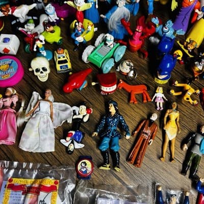 Lot Of 75 Cartoon Character Figurines Disney Cartoon Network Warner Brothers - Thumbnail 6