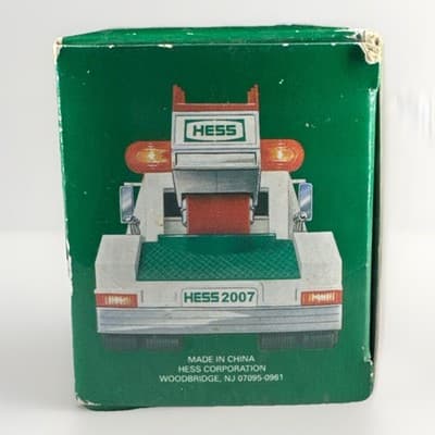 Hess Corporation Miniature Rescue Truck 2007 Die Cast 7"x3" Green White - Thumbnail 2