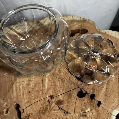 Anchor Hocking Pumpkin Glass Candy Jar with Lid for Fall Food Storage Decor - Thumbnail 3