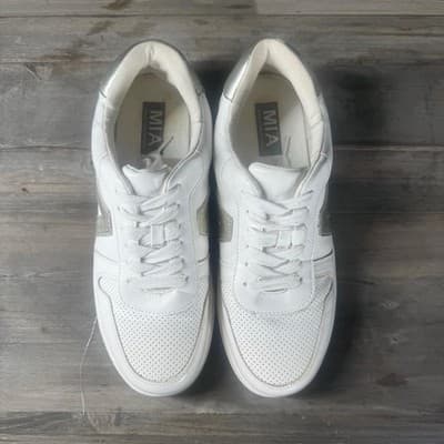 Mia Alisa Women's White Silver Low Top Sneakers 8.5M Casual Shoes Athleisure - Thumbnail 2