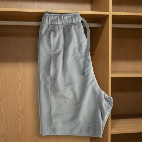 Adidas Aeroready Men's Grey Athletic Shorts Size Small - Excellent Condition Gym - Thumbnail 3