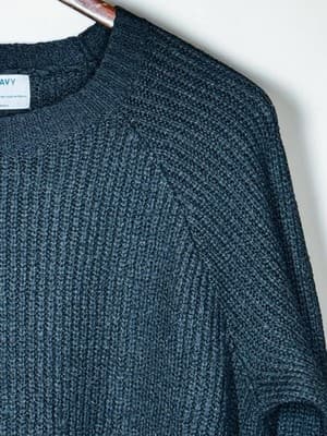 Old Navy Woman’s Black Crew Neck Sweater Size Medium Acrylic Nylon Blend Basic - Thumbnail 3