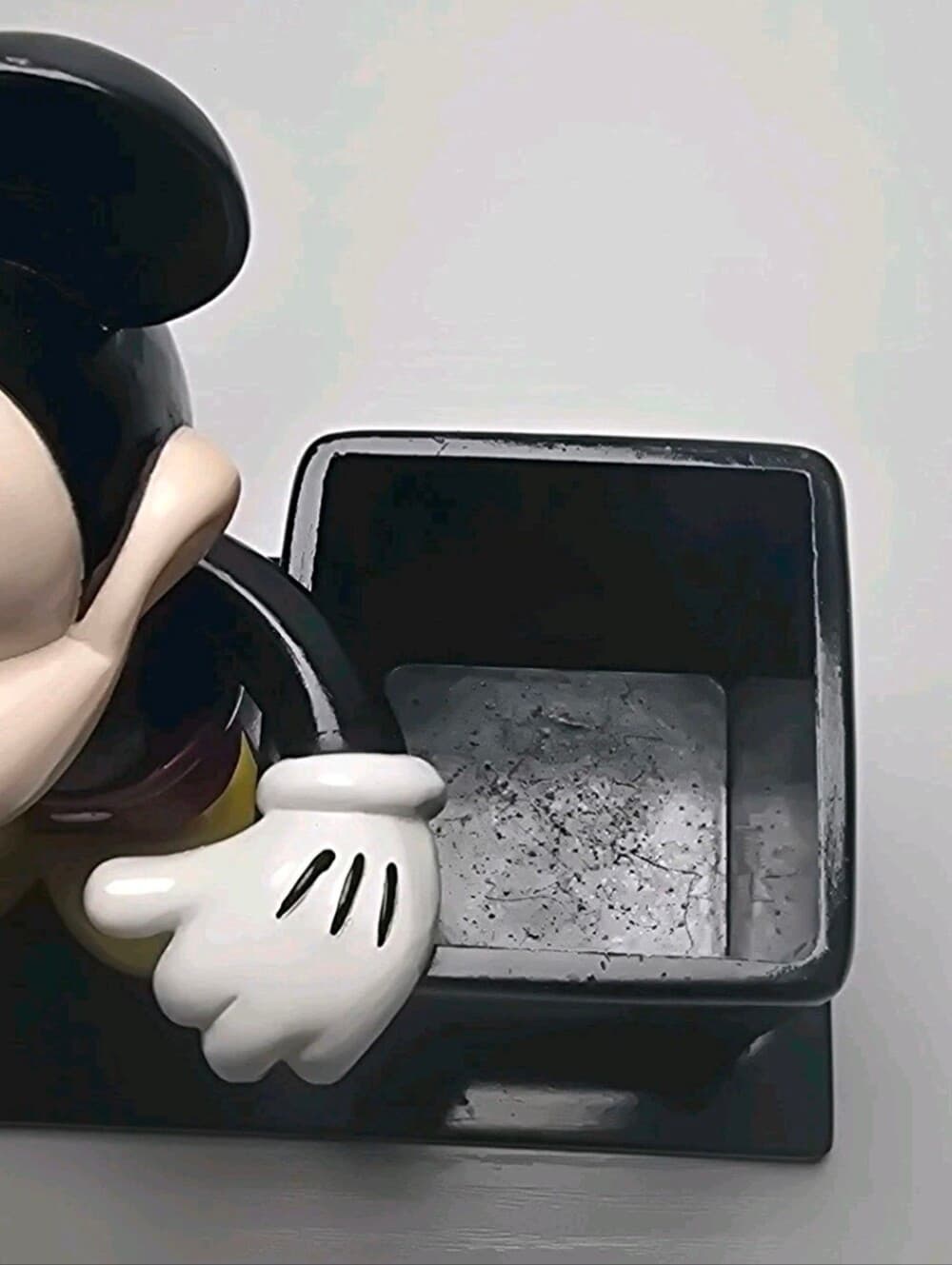 Vintage Rare 1997 Disney Mickey Mouse Resin Pencil Cup Desk Accessory - Thumbnail 7