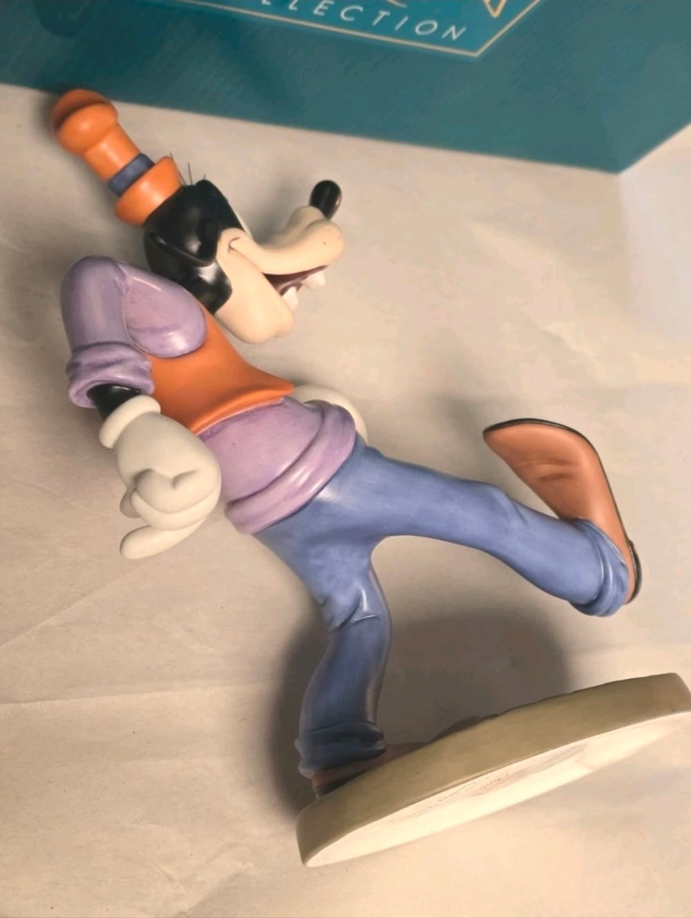 WDCC Disney Goofy "Oh, the world owes me a livin'." Moving Day W/Original Box - Thumbnail 5