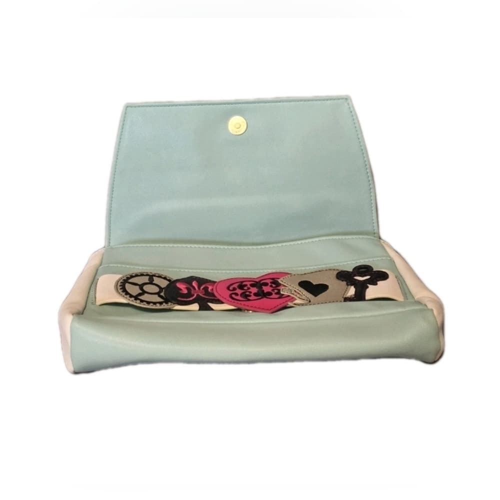 Danielle Nicole Disney Alice Wonderland Through The Looking Glass Clutch Purse - Thumbnail 3