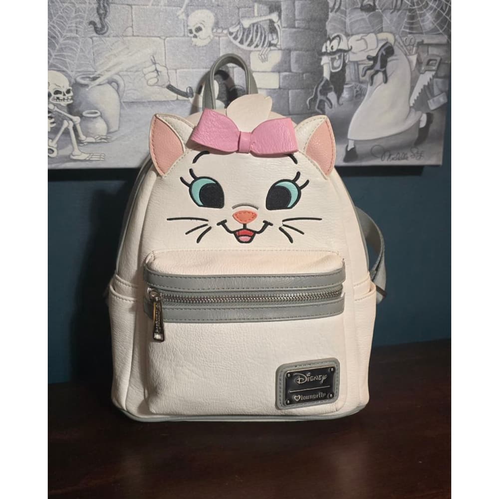 Loungefly ❤️ Logo Disney Marie Backpack