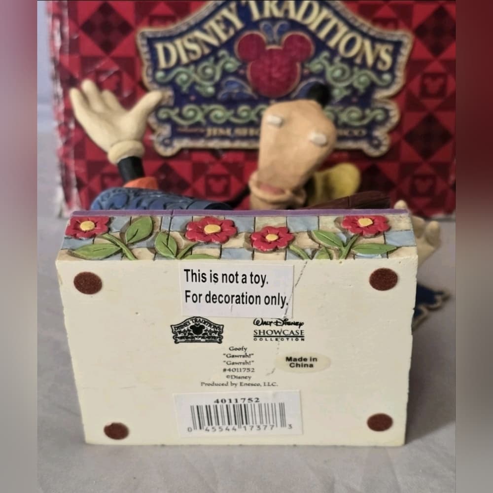 Disney Traditions Jim Shore Enesco “Gawrsh!" Goofy Figurine - Thumbnail 7