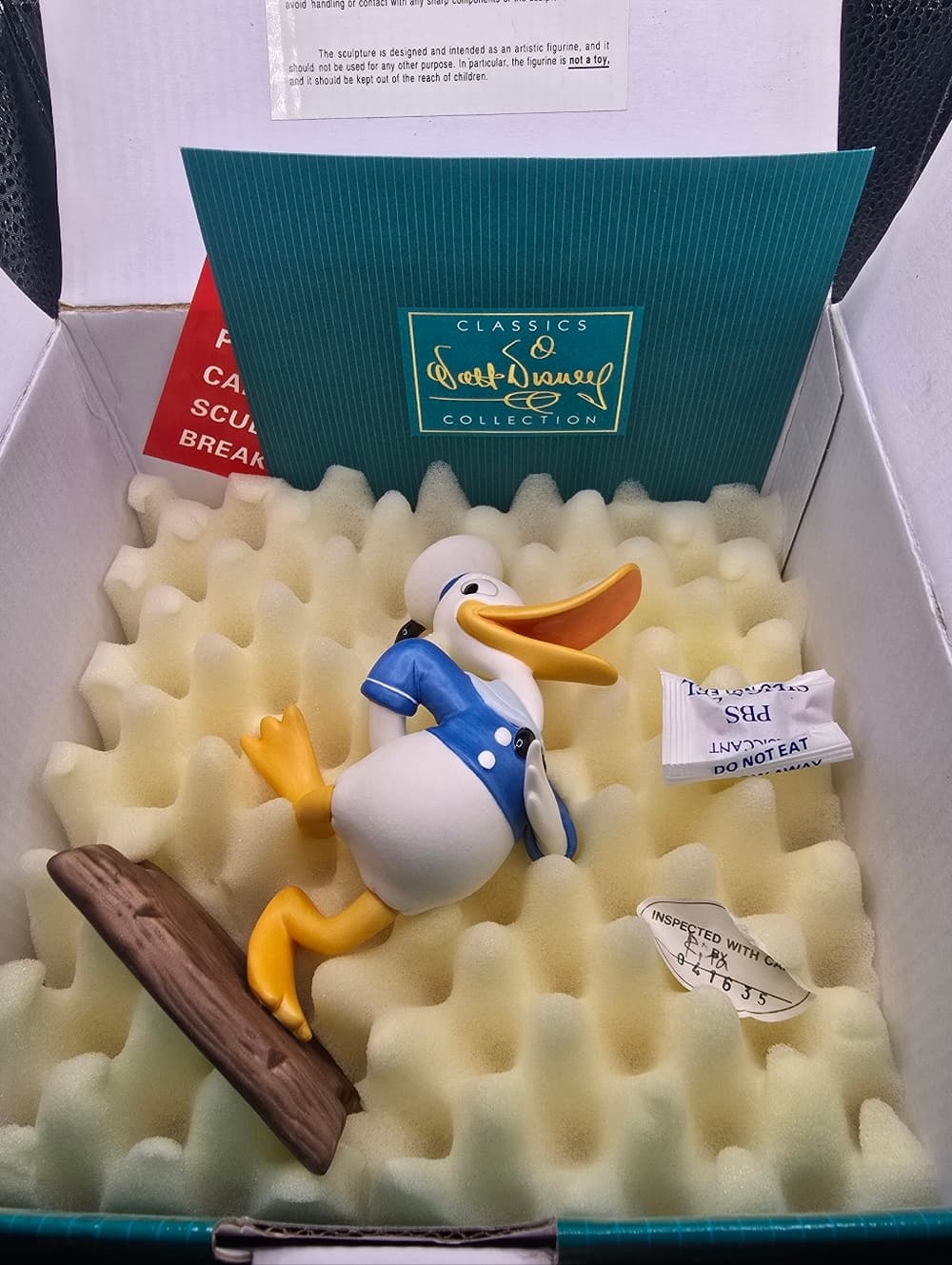 WDCC Walt Disney's Donald's Debut in The Wise Little Hen Donald Duck w/COA & Box - Thumbnail 16