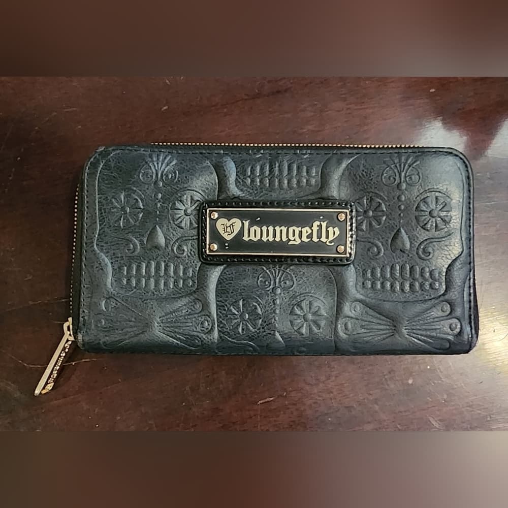 Loungefly ❤️ Logo Skull Long Wallet - Thumbnail 6