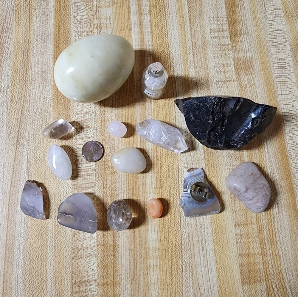 Various Crystals and Stones - Thumbnail 5