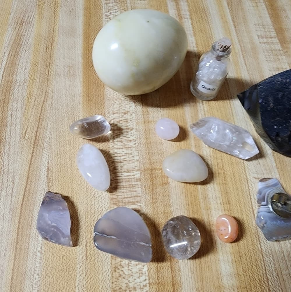 Various Crystals and Stones - Thumbnail 4