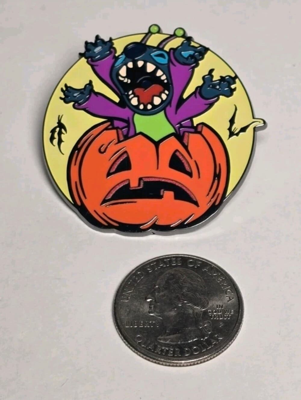 Stitch Halloween Disney Parks 2024 Glow-in-the-Dark Pin - Thumbnail 2
