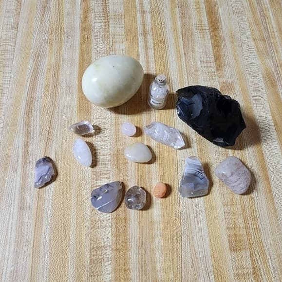 Various Crystals and Stones - Thumbnail 7