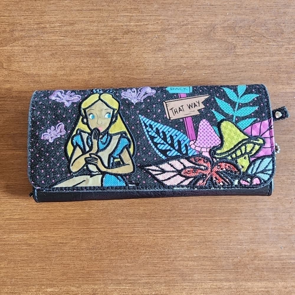 Rare Loungefly ❤️ Logo Alice in Wonderland Wallet - Thumbnail 5