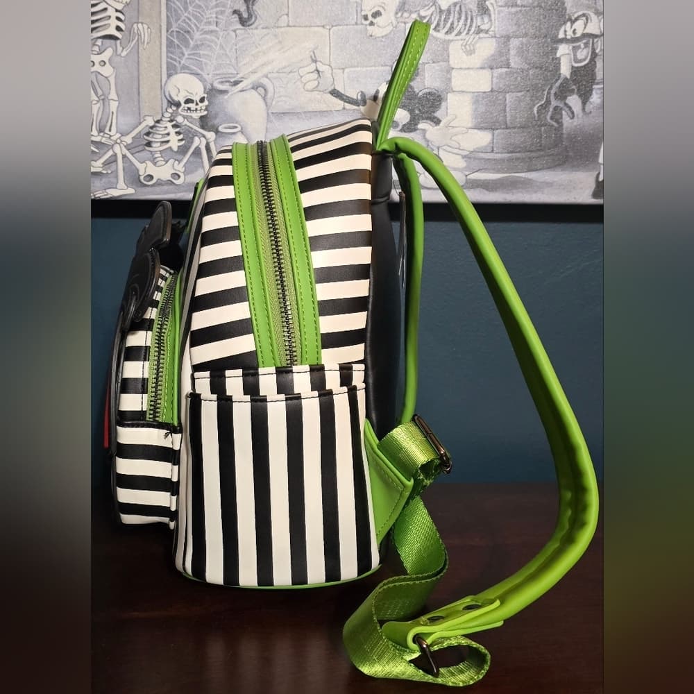 Loungefly Universal Studios Beetlejuice Lydia Wedding Backpack - Thumbnail 3