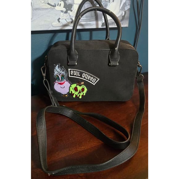 Loungefly Disney Villains Crossbody - Thumbnail 9