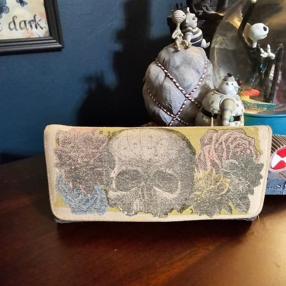 Loungefly Skull Wallet - Thumbnail 7
