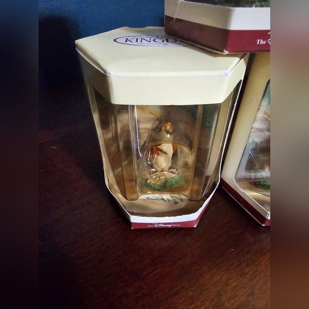Disney Store Tiny Kingdom Winnie the Pooh Bundle - Thumbnail 2