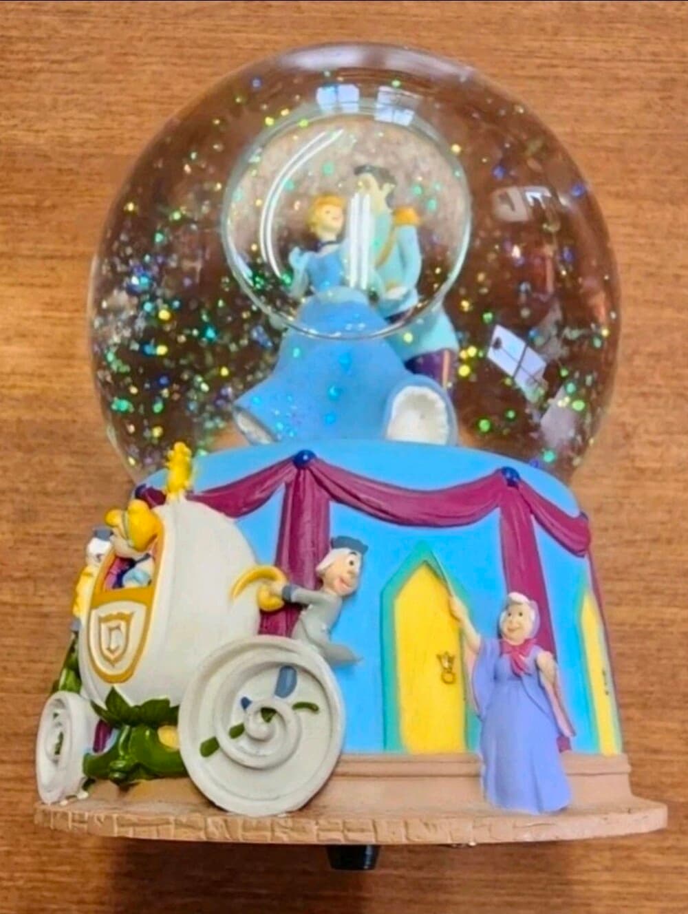 Vintage Disney Enesco Cinderella Musical Snow Globe "I Love You Truly" Retired - Thumbnail 3