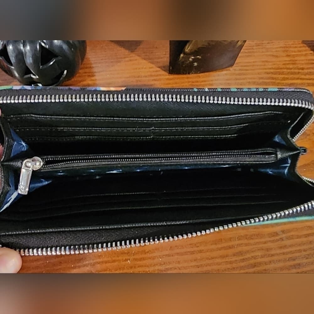 Loungefly Disney Peter Pan Zip Around Wallet - Thumbnail 4
