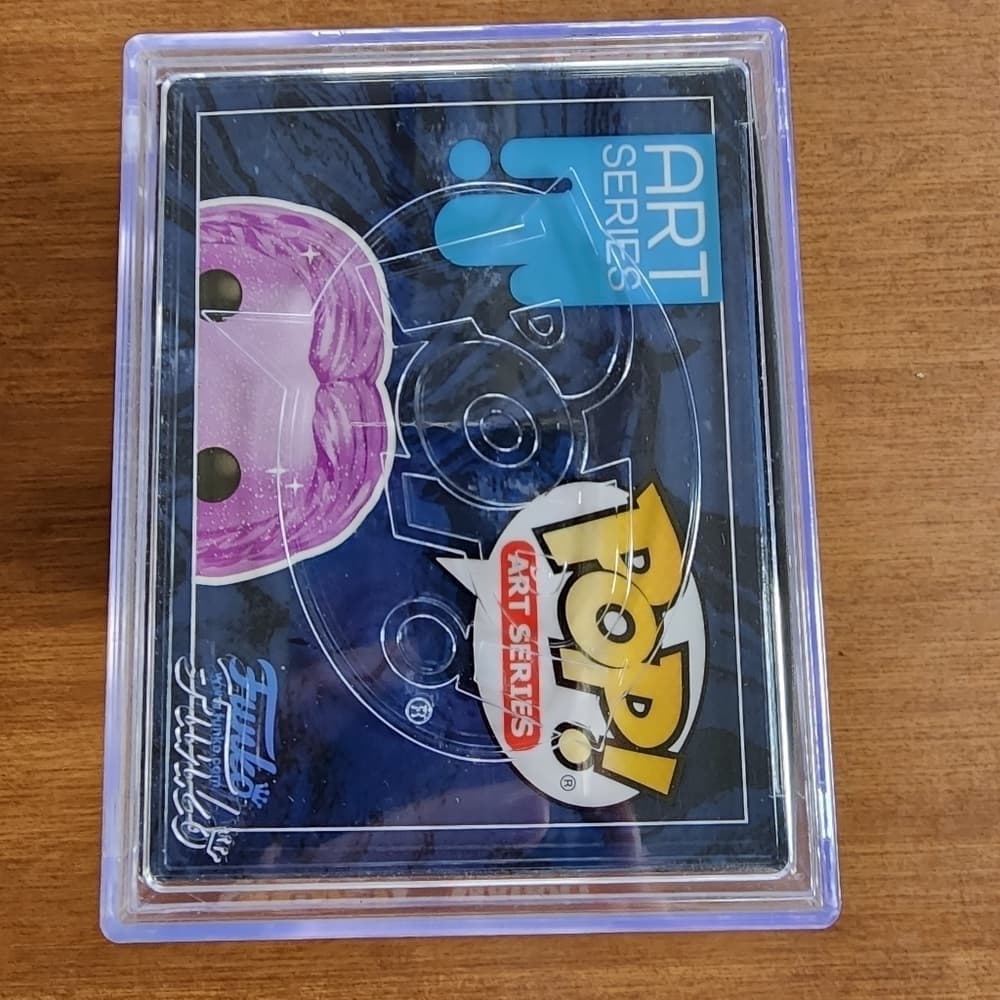 Funko Pop! Infinity Saga: Thor 49 Art Series Broken Stormbreaker w/ Protector - Thumbnail 5