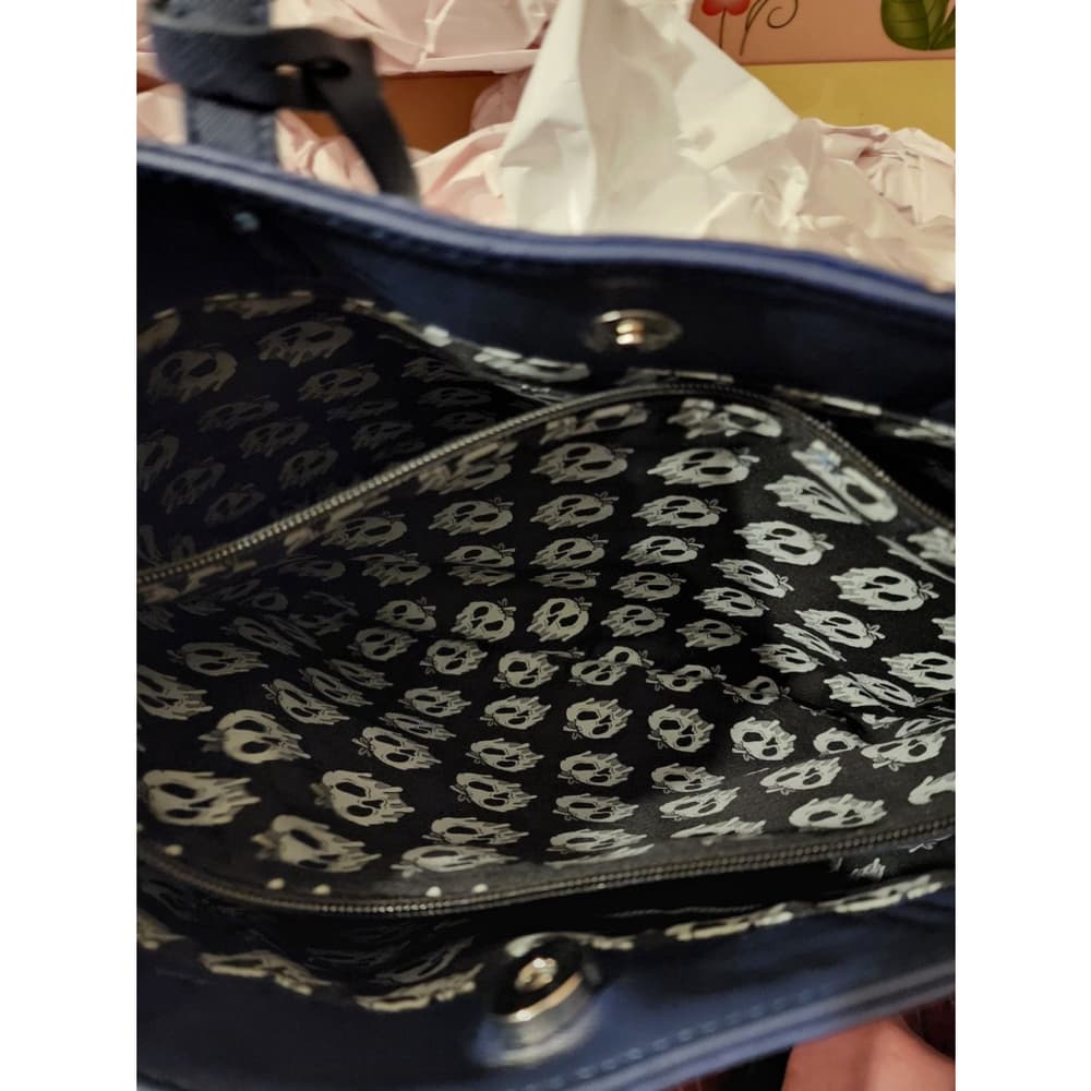 Loungefly Disney Snow White Evil Queen Floral Tote - BoxLunch Exclusive - Thumbnail 11