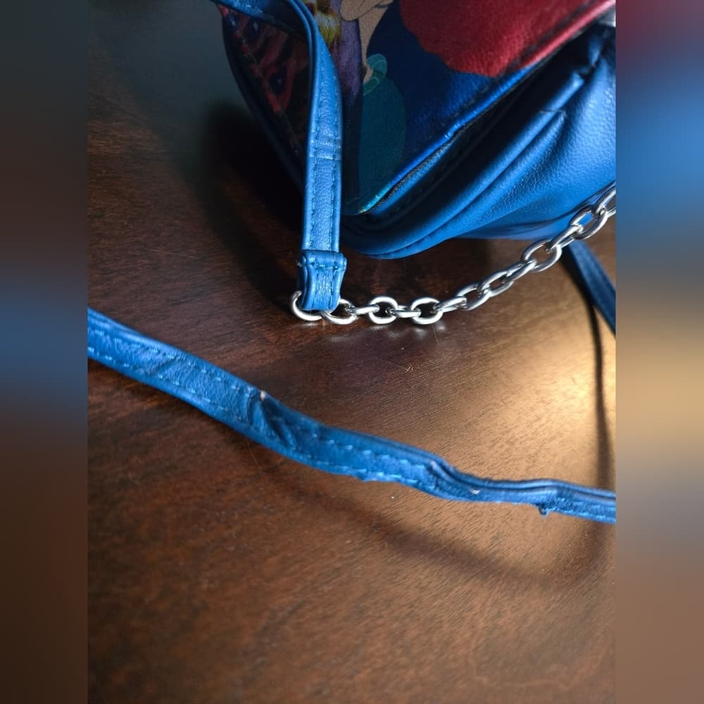 Loungefly Disney Ariel Small Purse - Thumbnail 12