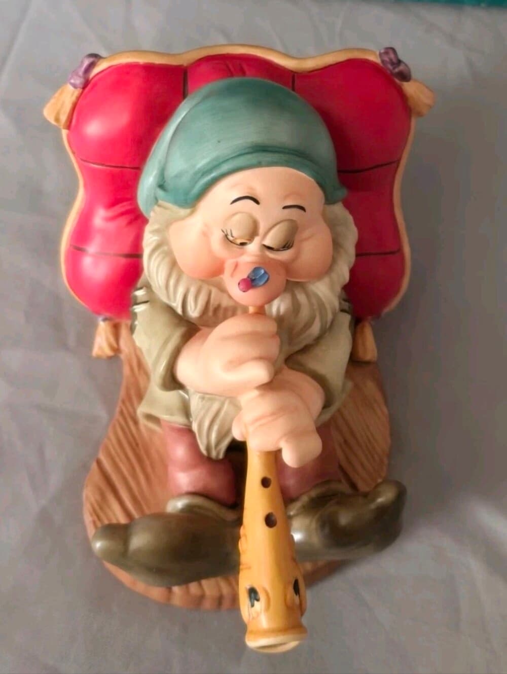 WDCC Disney Snow White Sleepy "Zzzzzzz" Figurine w/box & COA - Thumbnail 5