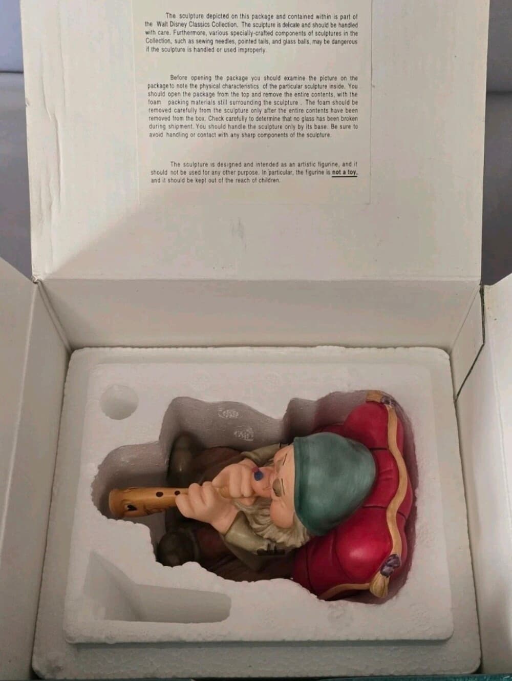 WDCC Disney Snow White Sleepy "Zzzzzzz" Figurine w/box & COA - Thumbnail 8