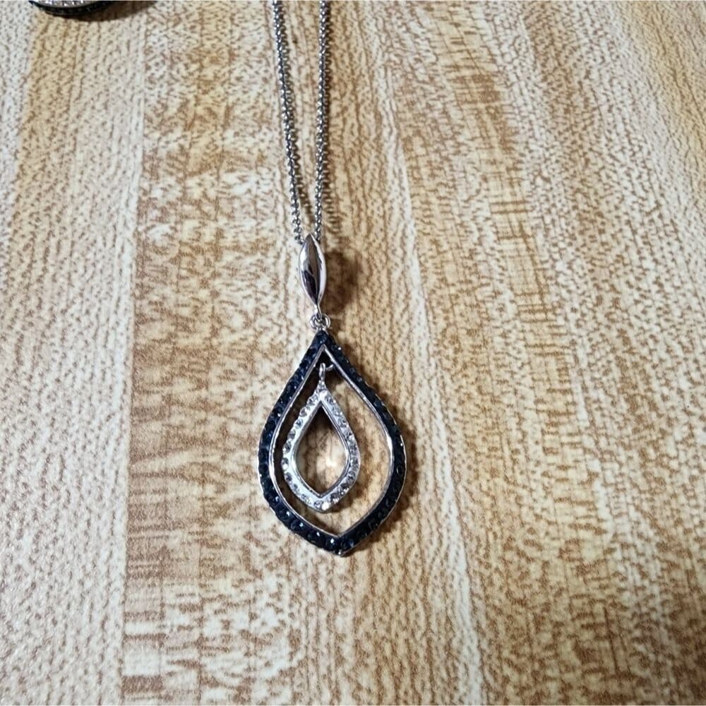 Jewelry Set - Thumbnail 2