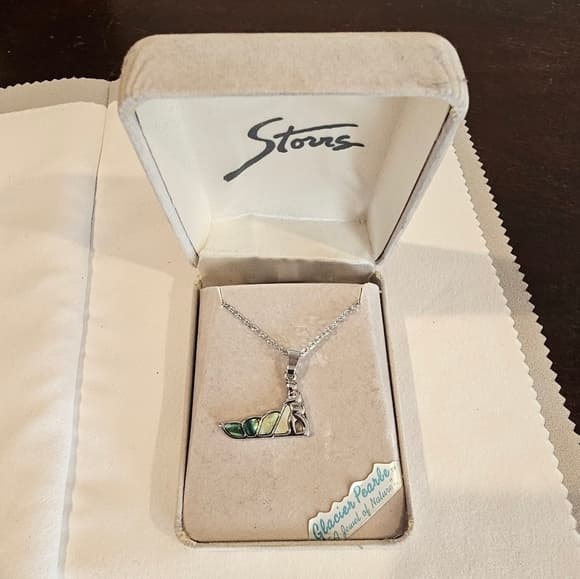 Storrs Necklace - Thumbnail 4