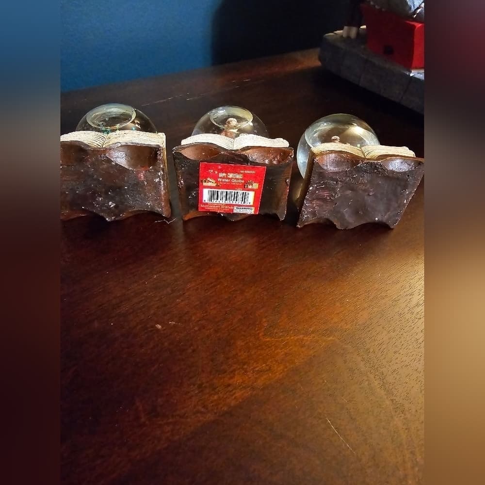 Three Mini Snowglobes - Thumbnail 4