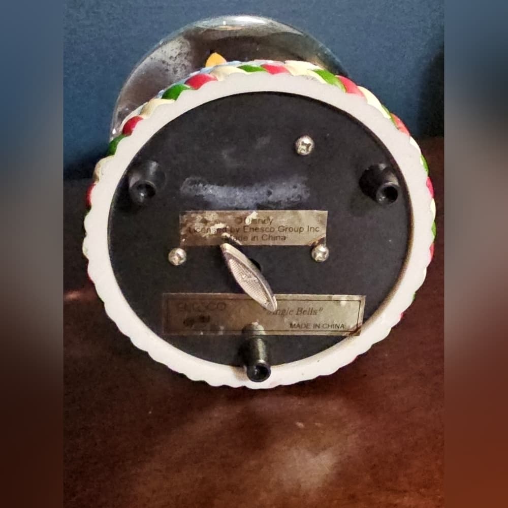 Disney Enesco Mickey Mouse Snowglobe - Thumbnail 6