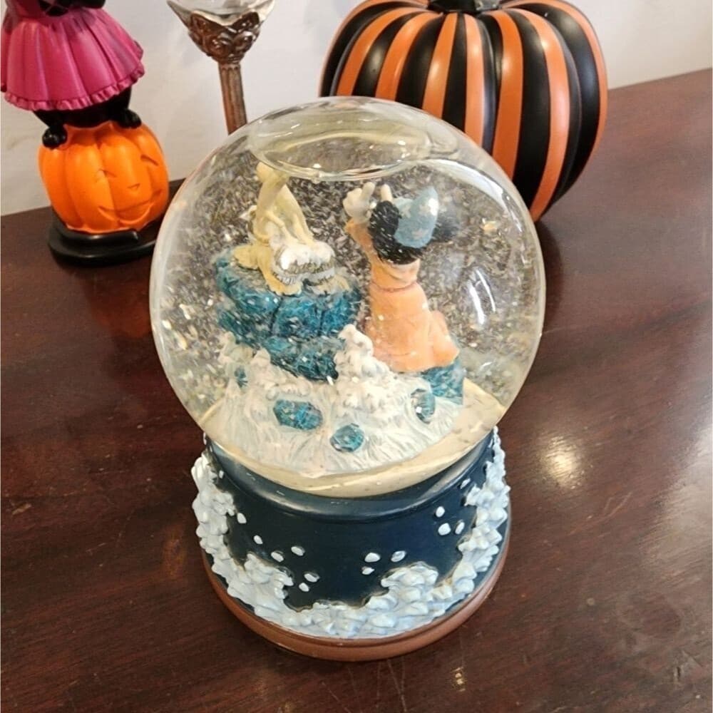Disney Fantasia Snowglobe - Thumbnail 2