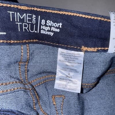 Time And Tru Jeans High Rise Skinny Stretch 8 Short - Thumbnail 4