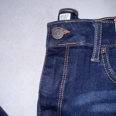 Time And Tru Jeans High Rise Skinny Stretch 8 Short - Thumbnail 2