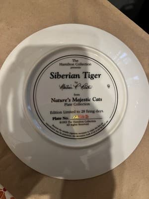 Hamilton Collection Nature's Majestic Cats Siberian Tiger Limited Edition Plate - Thumbnail 2