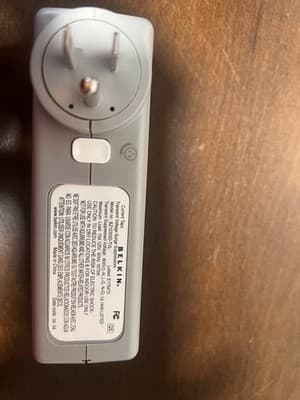 Belkin 6-Outlet Wall Tap Surge Protector w/2 USB, 540J, Gray, Light - Thumbnail 2